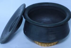 Earthenware pots